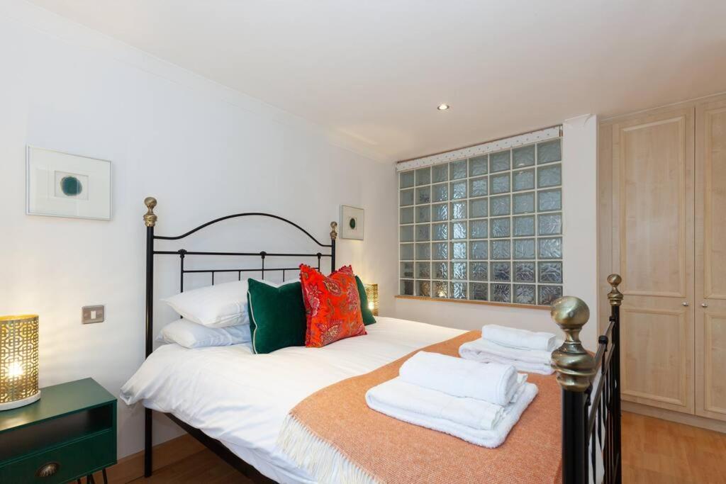 Apartment In The Heart Of The City Centre, Live Like A Local Oxford Exterior foto
